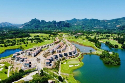 Wyndham Sky Lake Resort & Villas
